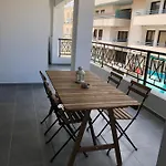 Must - Center *