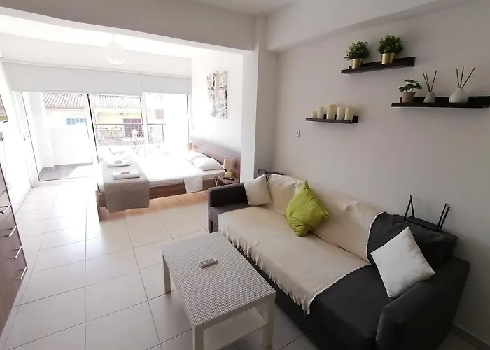 Must - Center Ларнака